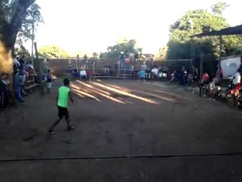 piki voley Colino jugando py a py