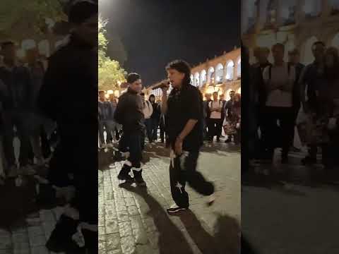 Raz El Atrevido vs Hans Up 