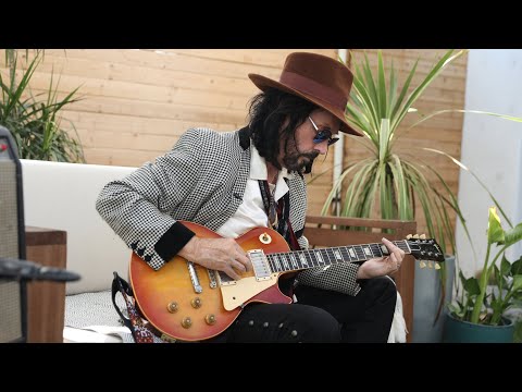 Mike Campbell | Desert Island Guitars & The Dirty Knobs