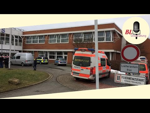 18-Jährige in Goslar außer Lebensgefahr: Berufsschüler sticht in Unterrichtspause auf Ex-Freundin ei