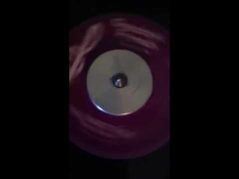 ROGER BANTON ~ The Right Thing (QUEEN OMEGA & RAS McBEAN ~ No Time To Waste, B Side)