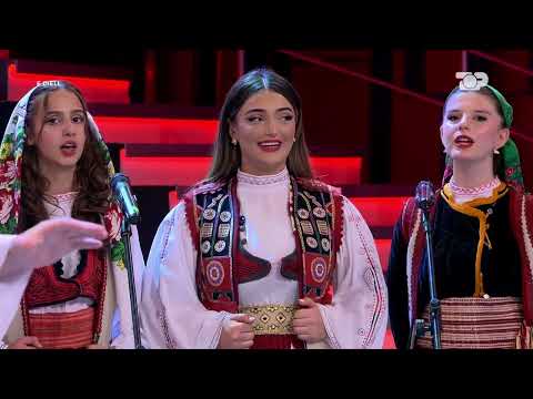 “Skëndërbeu” – Këndon Eduart Hoxha