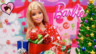 Barbie Doll Christmas Day Routine! Shoes, Dollhouse  Accesories and Pets!
