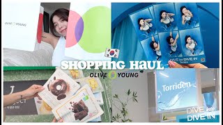 SHOPPING VLOG AT OLIVE YOUNG 🇰🇷 skincare pop-up store 💦 | Erna Limdaugh