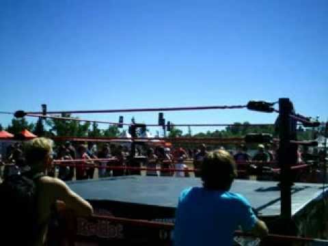 Michael Richard Blais vs Cam!!kaze - X-FEST