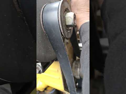 Caterpillar alternator belt replacement