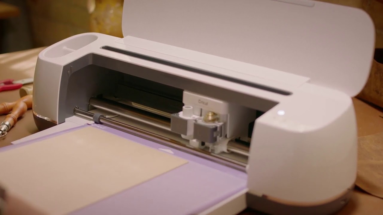 Cricut Maker découpe de bois de tilleul