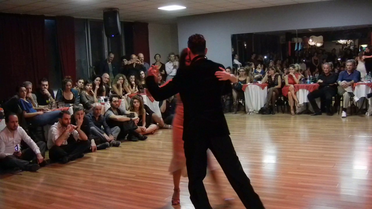 Esibizione di Luca Morale​ e Francesca Santangelo​ al Winter Tango Napoli​ - La Milonga Porteña