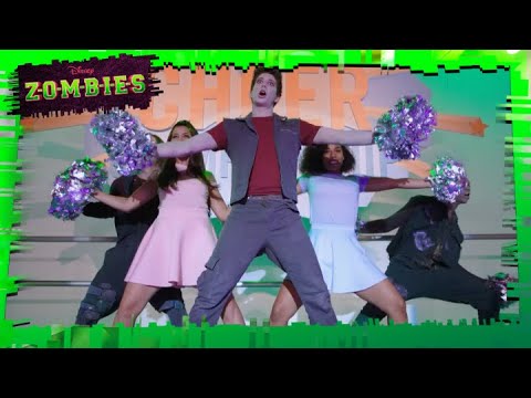 Zombies | Fired Up Music Video - Disney Channel Italia