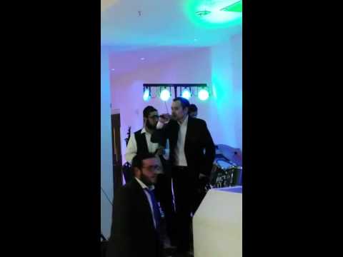 Yiru Eineinu - wedding in London