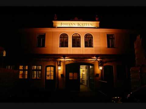 3.4.09 - Academics @ Hochriegl mit Tom Snow, DJ Observer