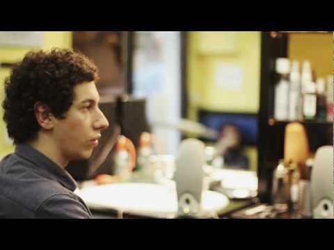 Brothers in Law . La Barberia