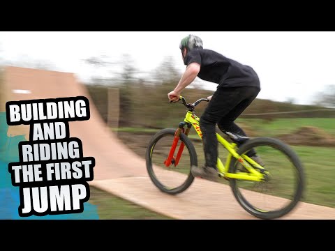 BUILDING AND RIDING THE FIRST GAP JUMP AT MY NEW HOUSE - MTB DREAM YARD