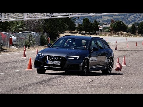 Audi RS 4 Avant 2018 – Maniobra de esquiva (moose test) y eslalon | km77.com