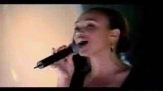 2005-10-29 - Natasha Bedingfield - Unwritten (Live @ TOTP)