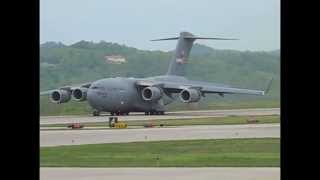 preview picture of video 'C-17 landing at Yeager Airport'