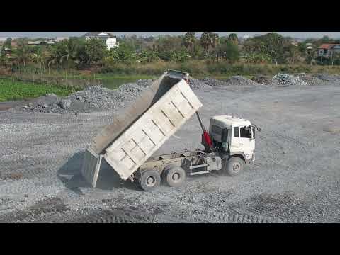 "Caterpillar 385C Excavator Loading the Massive 775E Dumper!"