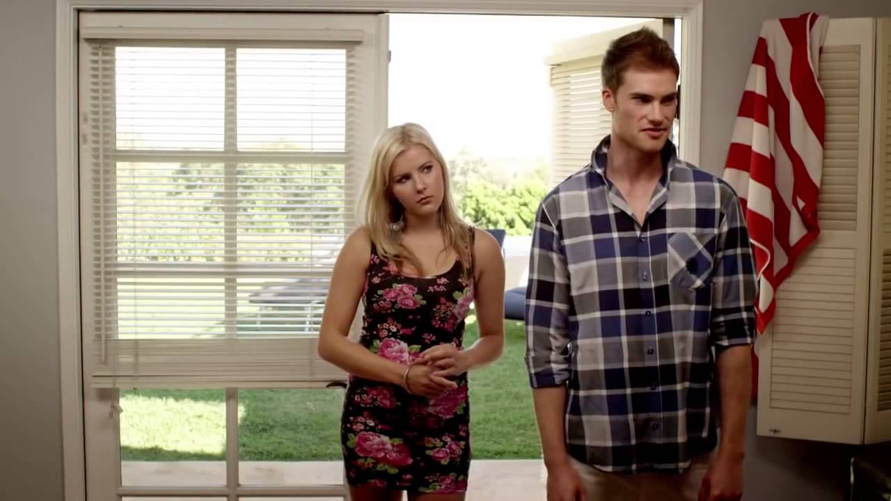 Miniature de la vidéo BIKINI MODEL ACADEMY TRAILER du film Bikini Model Academy