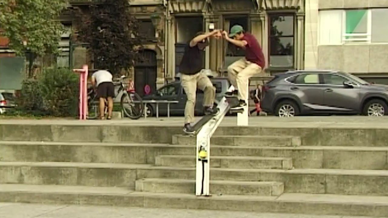 Double Impact: Las tomas falsas del vídeo