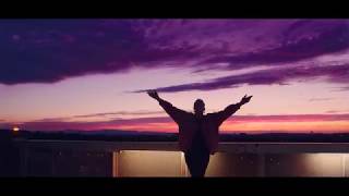 MINUIT - Claire Faravarjoo (Clip Officiel)