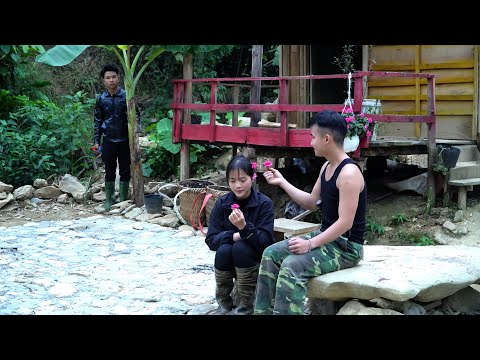 Uyen was invited to Duong's house to cook wild palm fruit together, and a misunderstanding occurred.