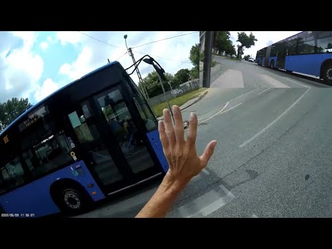 Elengedem a buszt, taxit - I let the bus & taxi go