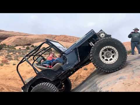 Classic 4x4s on Moab's Hells Revenge nd Potato Salad Hill During Easter Jeep Safari  2024