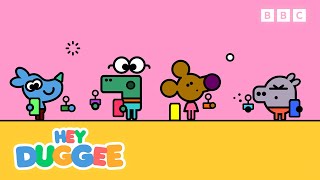 The Squirrels First Day Badges | Hey Duggee
