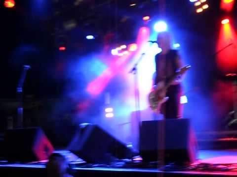 Brody Dalle - Don't mess with me @ Way out west 2014