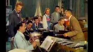 Benny Goodman &amp; Lionel Hampton  Stealin Apples
