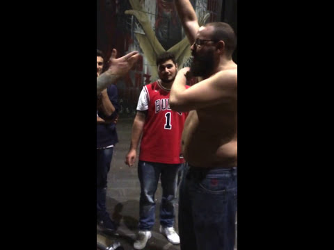 Finale Alternativa Ya Know The Name: Truman Simbio vs un suo simile