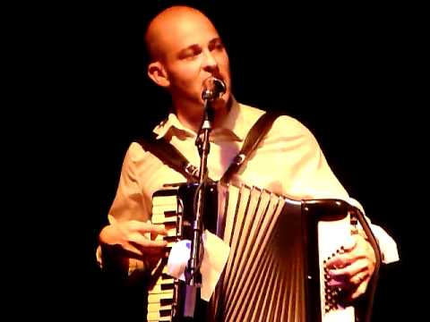 Geoff Berner - Dalloy Polizei