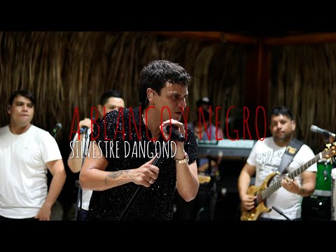 A Blanco Y Negro - En Vivo Silvestre Dangond