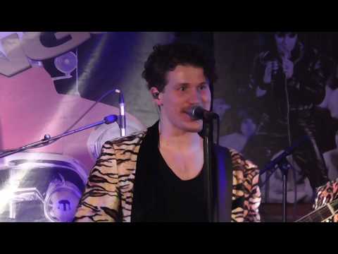 Cagey Strings 2019 im MCA - Marie, Marie