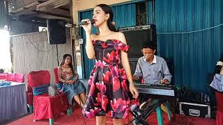 Download lagu Tina Bikin Baper.! Cantik suara merdu nyanyi lagu bugis sedih Biduan Music Electone Intan Entertain mp3 Download lagu Tina Bikin Baper.! Cantik suara merdu nyanyi lagu bugis sedih Biduan Music Electone Intan Entertain mp3