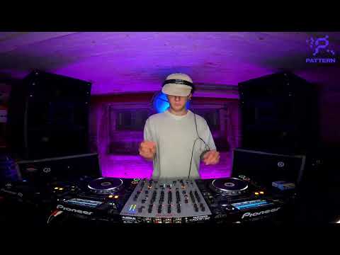 PATTERN: T-Rail Invite - T-Rail - 18.12.21 - 1 P.M