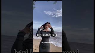 Download lagu istri idaman sih ini 😀 suami banting sawit , istri banting poni#gadisdayak #cewekdayak mp3