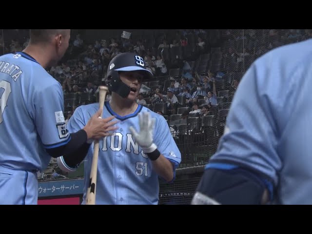 【5回裏】振り出しに戻す!! ライオンズ・西川愛也 3試合連続打点となるレフトへの犠牲フライで同点!! 2025年8月3日 埼玉西武ライオンズ 対 千葉ロッテマリーンズ