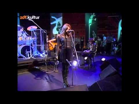 Mazzy Star - Fade into you & Blue Flower (live @ Later with Jools)