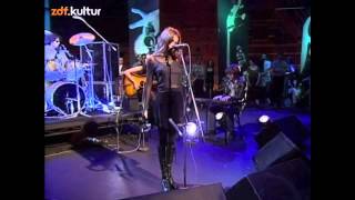 Mazzy Star - Fade into you &amp; Blue Flower (live @ Later with Jools)