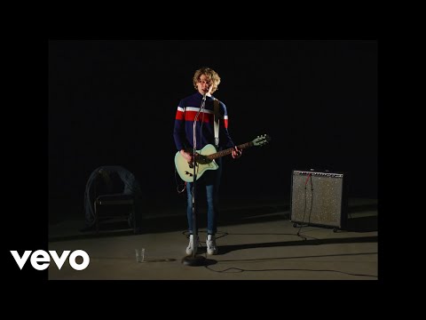 Video thumbnail for Fighting in the Car
