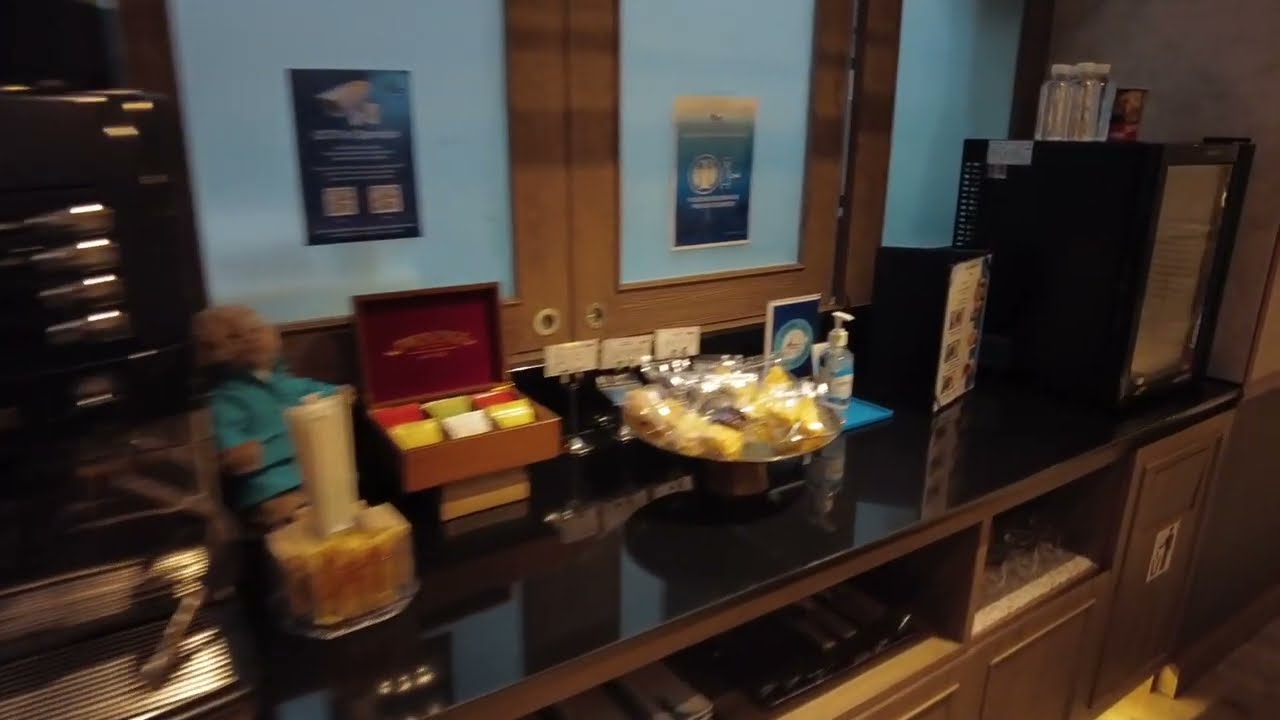 Bangkok Airways Blue Ribbon Lounge thumbnail