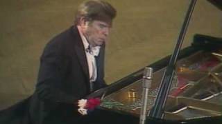 Gilels plays the Prelude in B minor (Bach / Siloti)