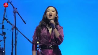 Download lagu TERTARIK ATAU BAIK - ZIVA MAGNOLYA - DI JAVA JAZZ FESTIVAL 2025 mp3 Download lagu TERTARIK ATAU BAIK - ZIVA MAGNOLYA - DI JAVA JAZZ FESTIVAL 2025 mp3