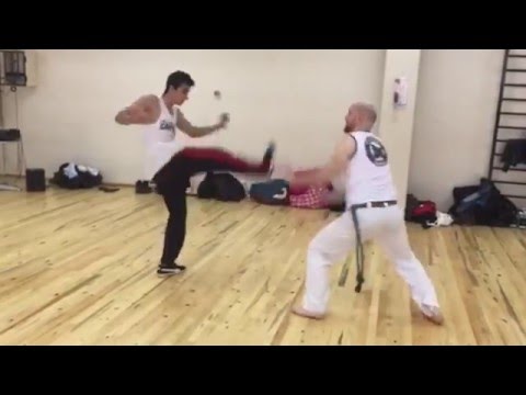 Capoeira Martello Tutorial