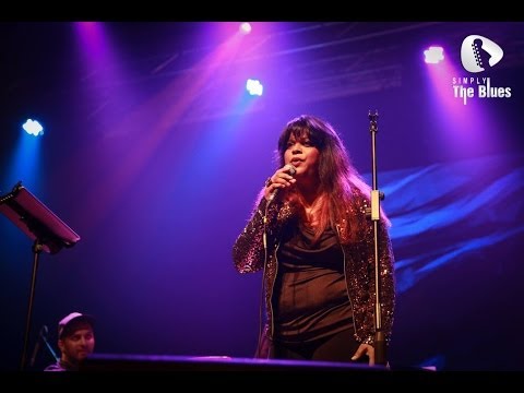 Samantha Edwards in talks with Simply The Blues