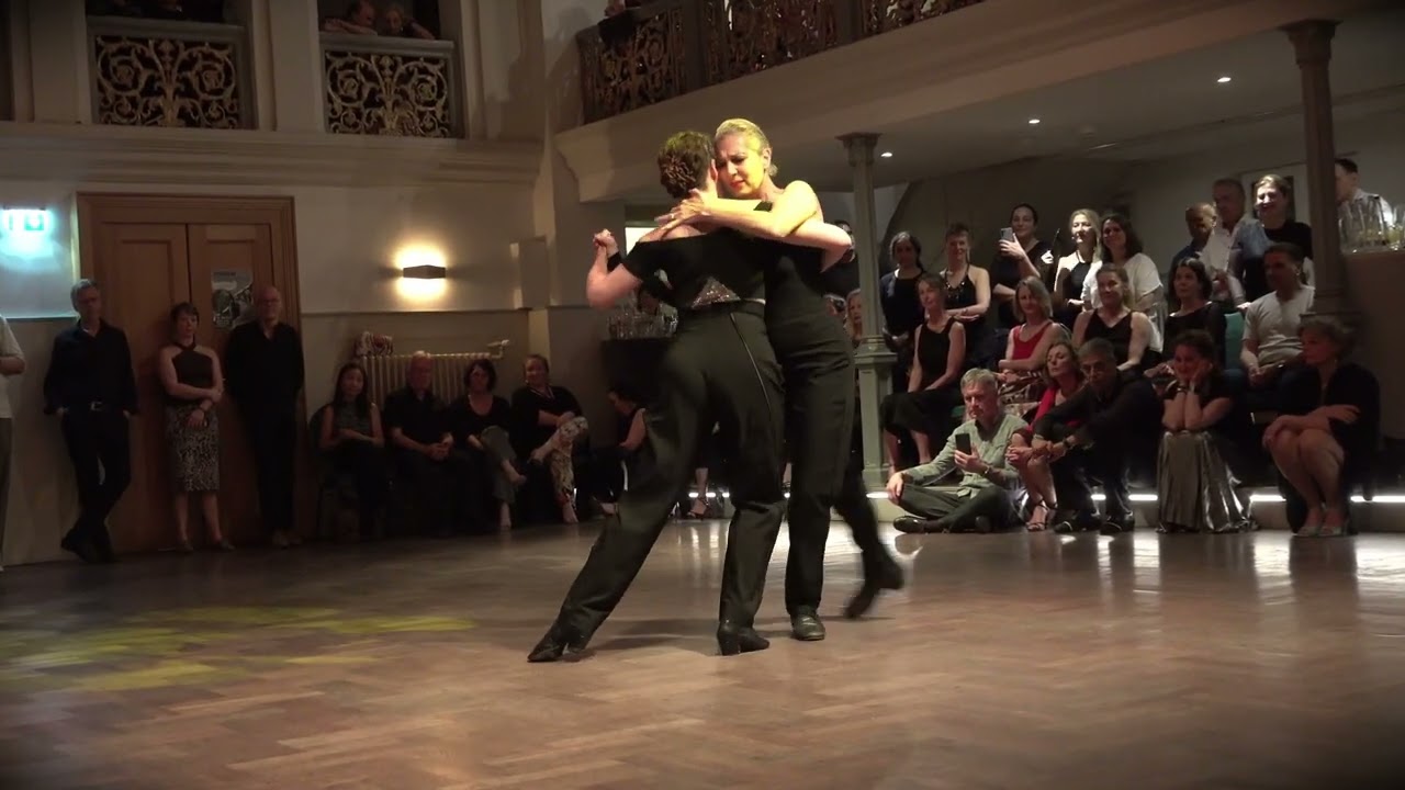 Sigrid van Tilbeurgh & Maria Filali - DUO ENTRE DOS 1/3