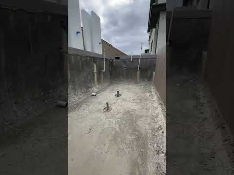 How deep should your pool be? #luxuryhome #pool #poolhome #backyard #backyarddesign