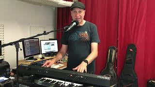 Video thumbnail for Yamaha MX61 review - Tracks with the onboard sounds by marco facchin