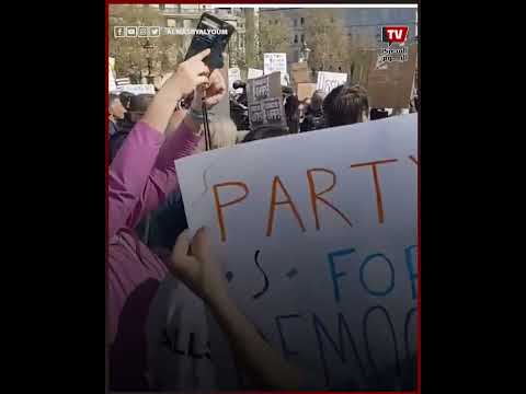 احتجاجات واسعة في أمريكا ضد دونالد ترامب وإيلون ماسك